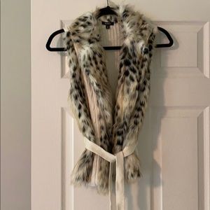 Xoxo - Faux fur animal print vest